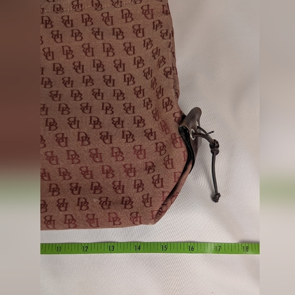 Dooney & Bourke Signature Monogram Tassel Large Tote Burgundy Canvas Leather - Picture 13 of 15